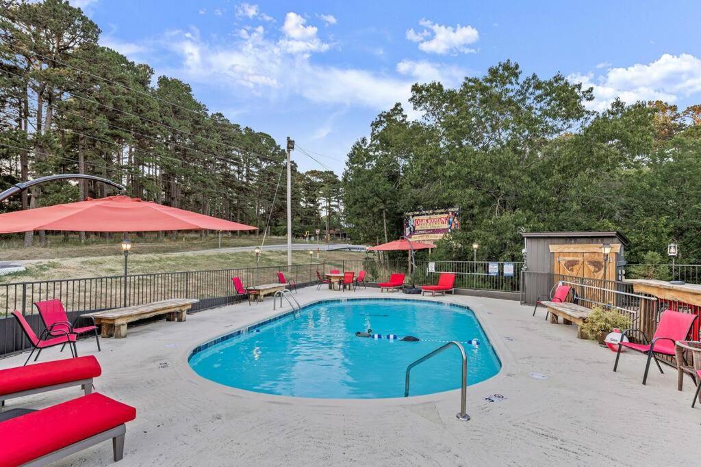 Stonegate Lodge King Bed Wifi Roku Tv Salt Water Pool Room #203 Eureka Springs Kültér fotó
